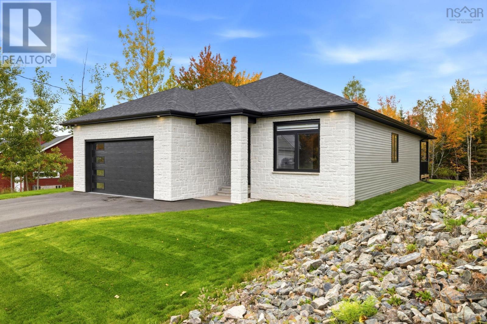 105 Wexford Drive Property Photo 2