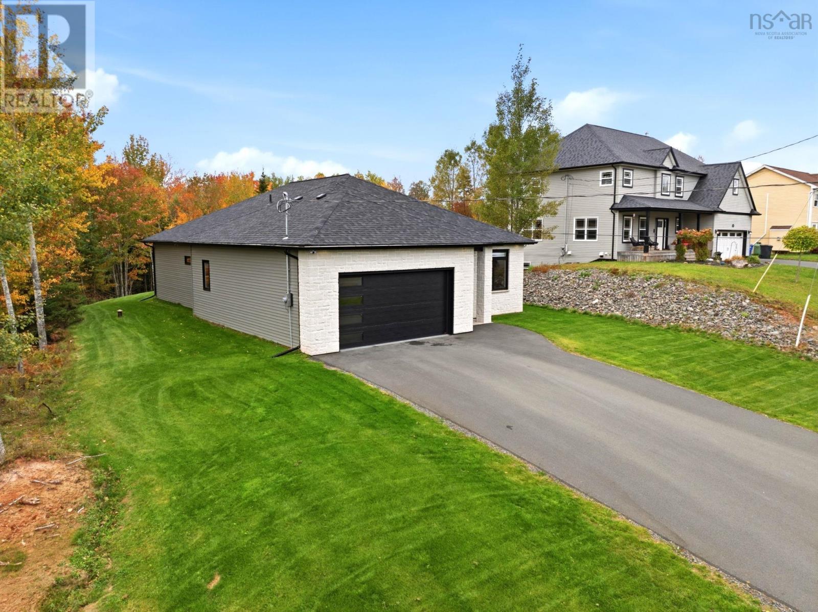 105 Wexford Drive Property Photo 39
