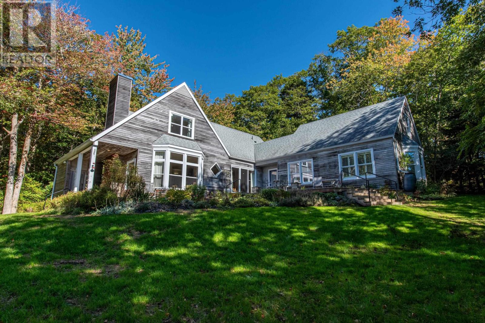 169 Swallow Point Road Property Photo 3