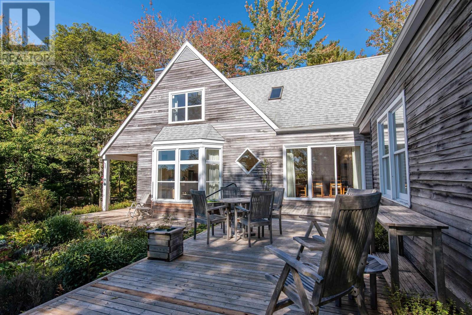 169 Swallow Point Road Property Photo 33