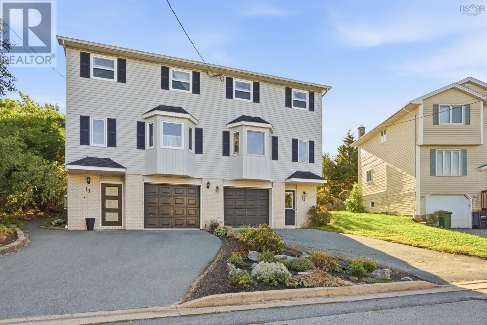 13 Anahid Court Property Photo 1