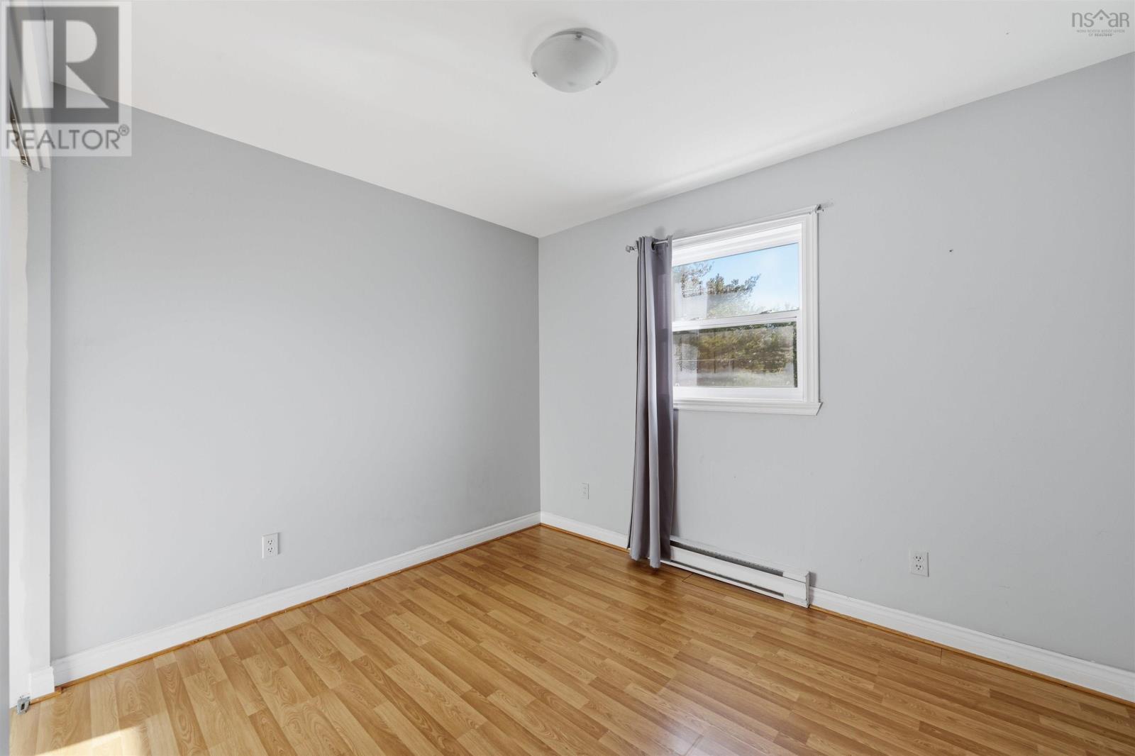 13 Anahid Court Property Photo 7