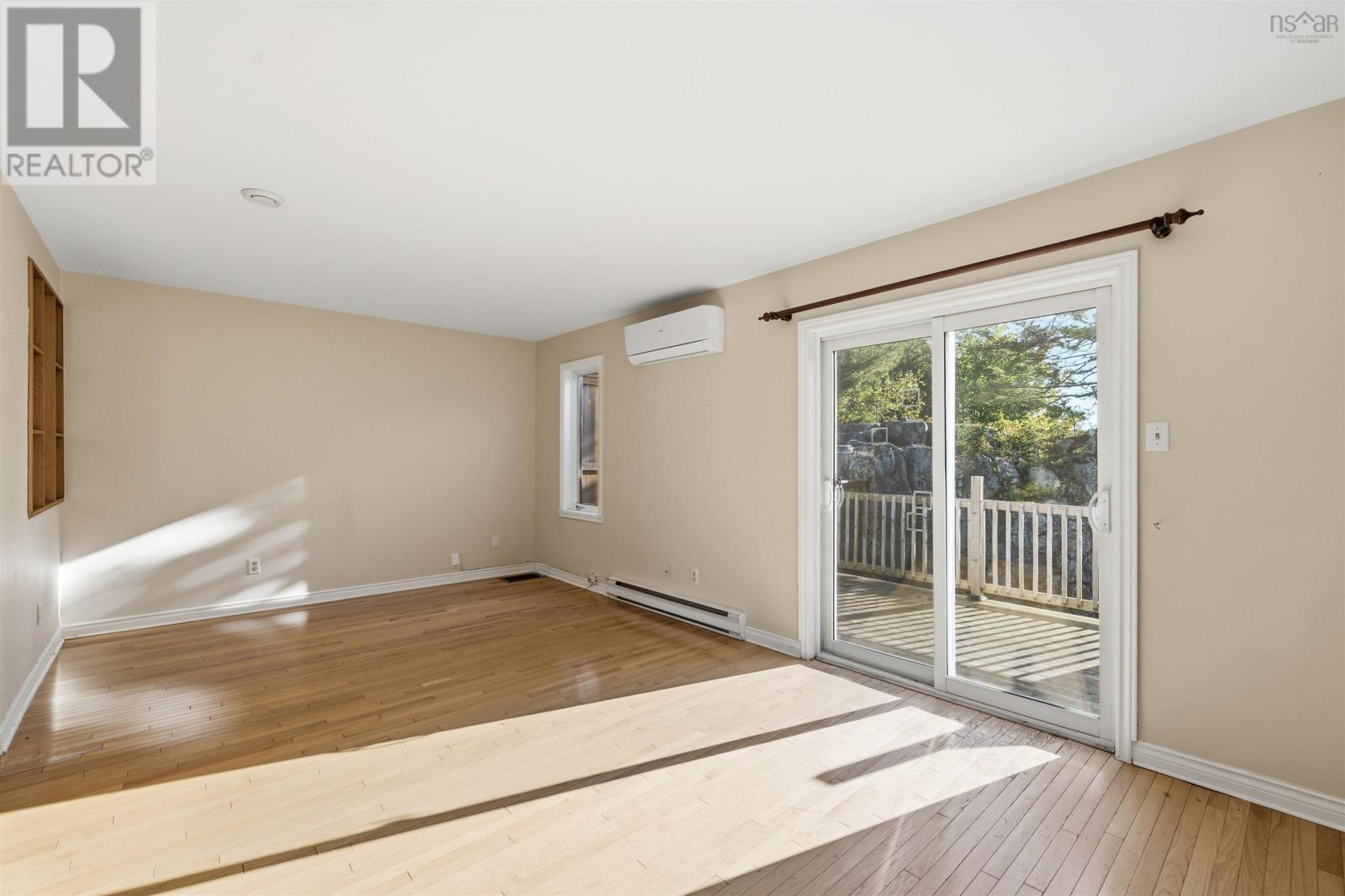13 Anahid Court Property Photo 12