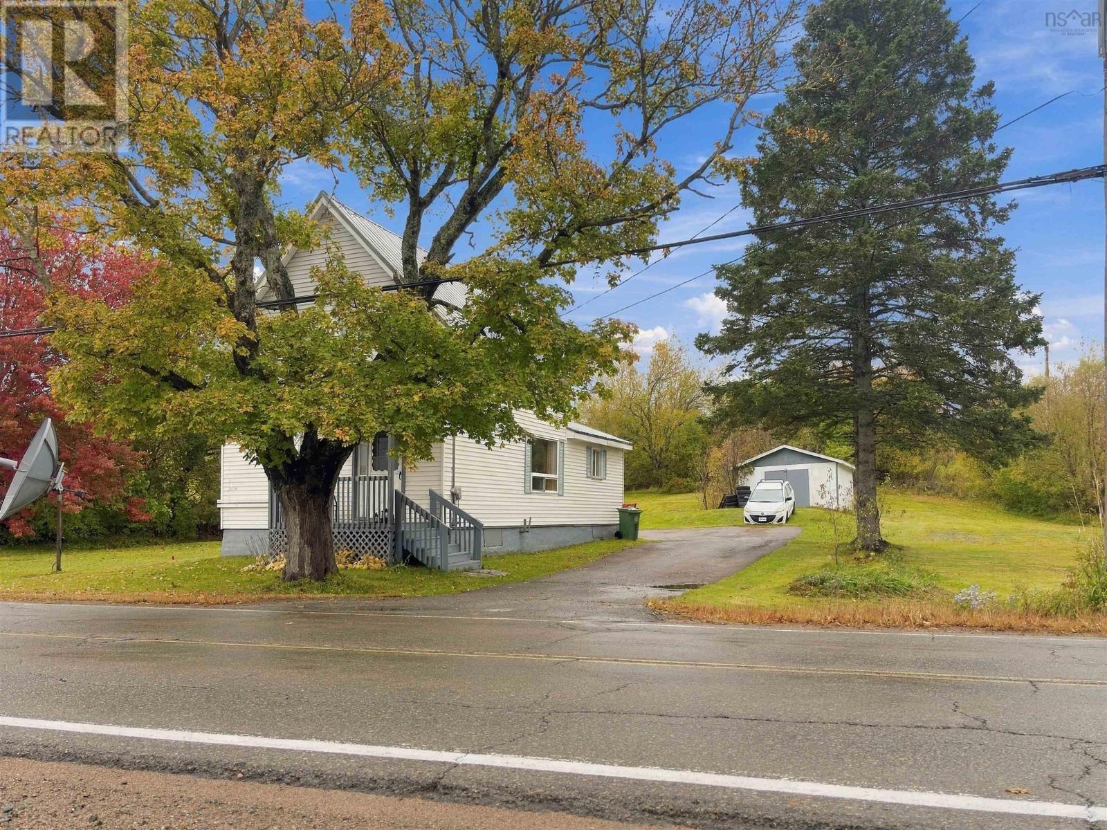 3106 Highway 302 Property Photo 3