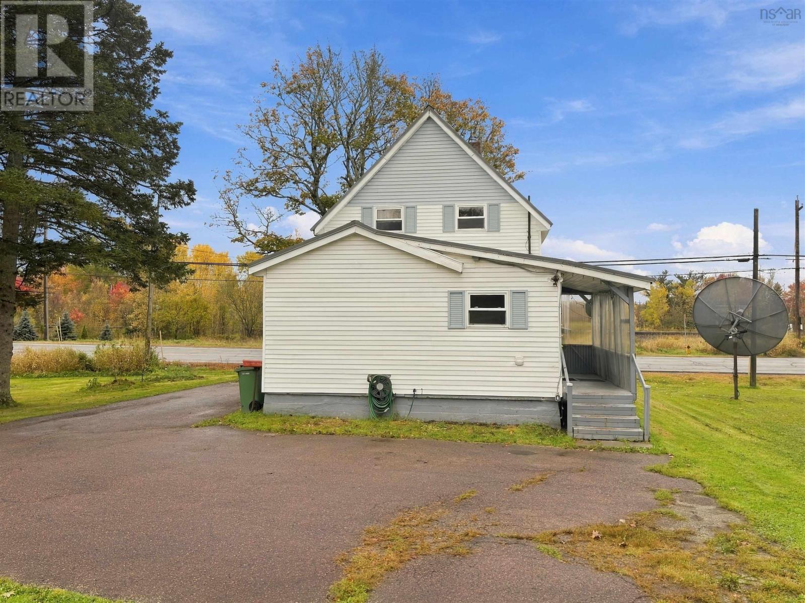 3106 Highway 302 Property Photo 5