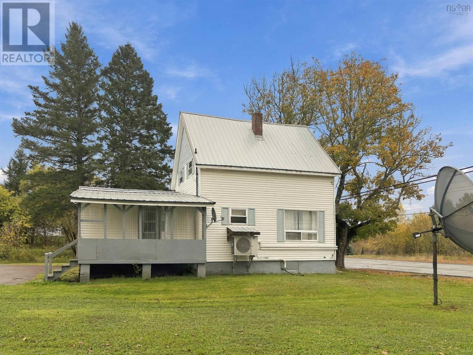 3106 Highway 302 Property Photo 6
