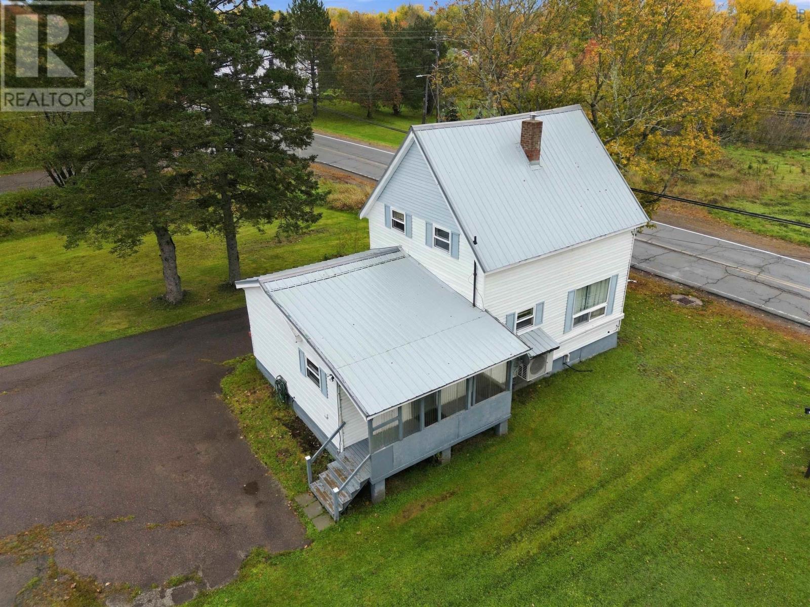 3106 Highway 302 Property Photo 8