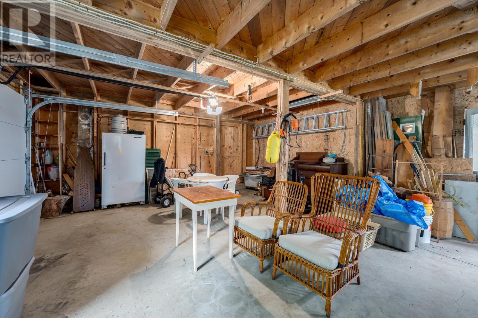 7227 Highway 101 Property Photo 34