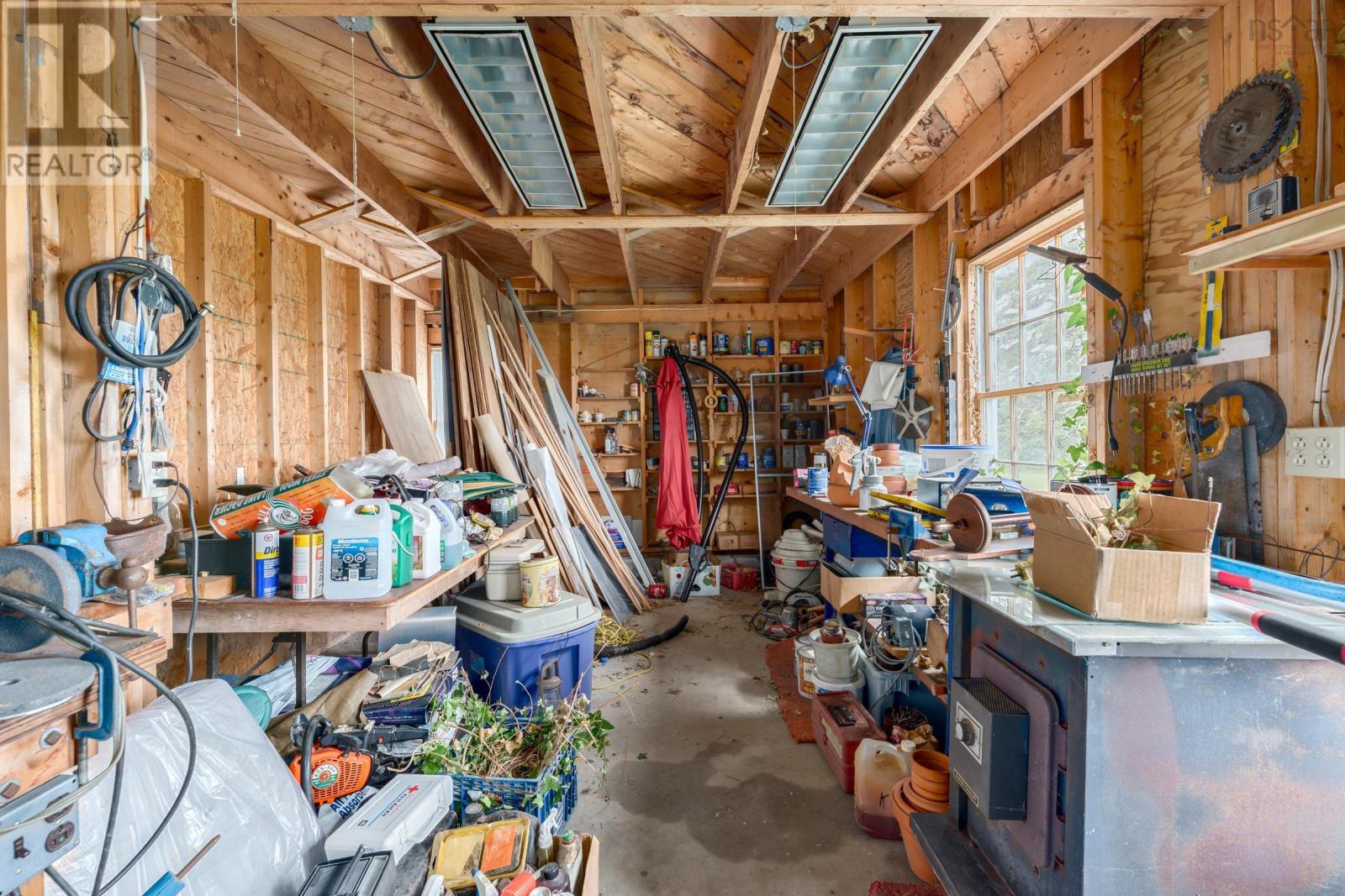 7227 Highway 101 Property Photo 35