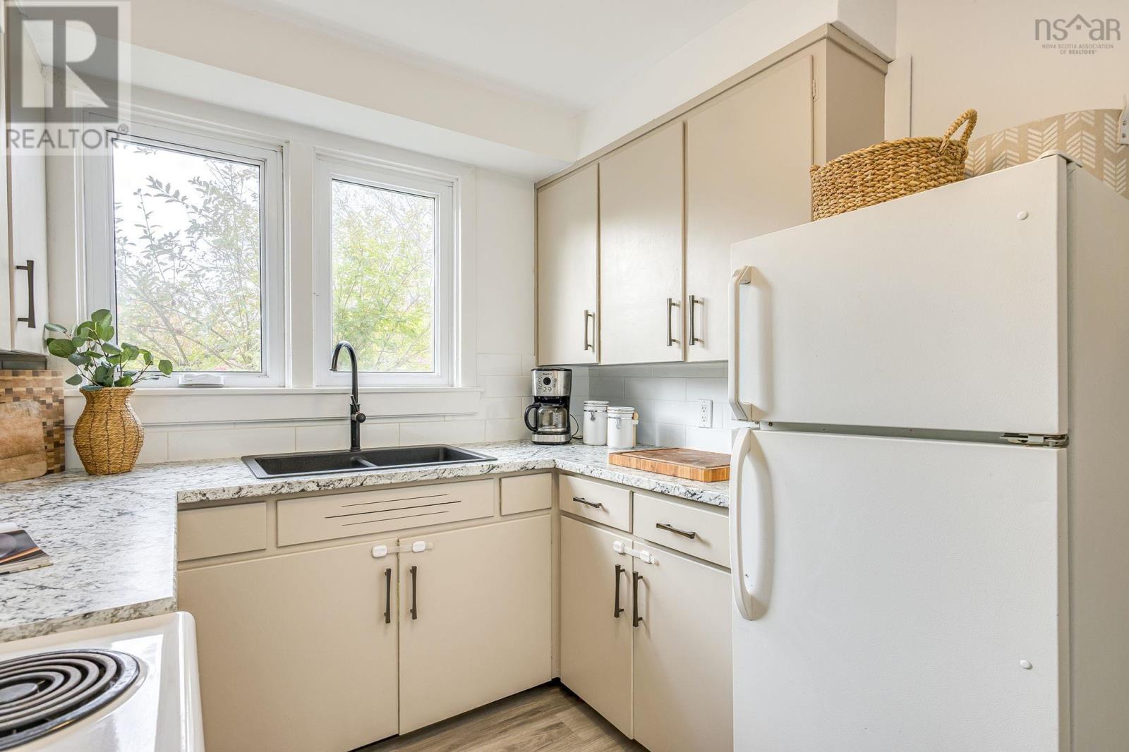 1 Joffre Street Property Photo 16