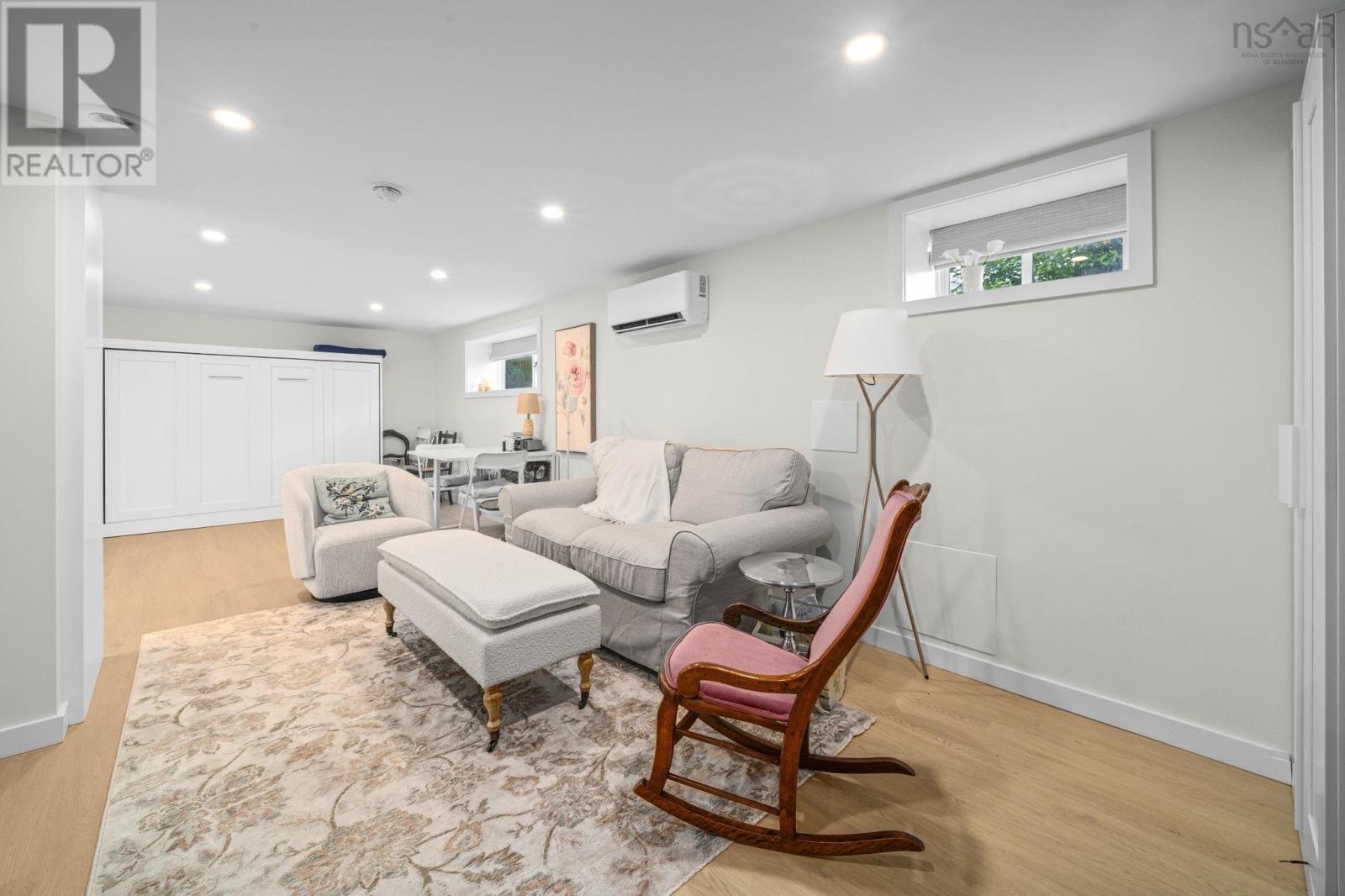 6029 Inglis Street Property Photo 42