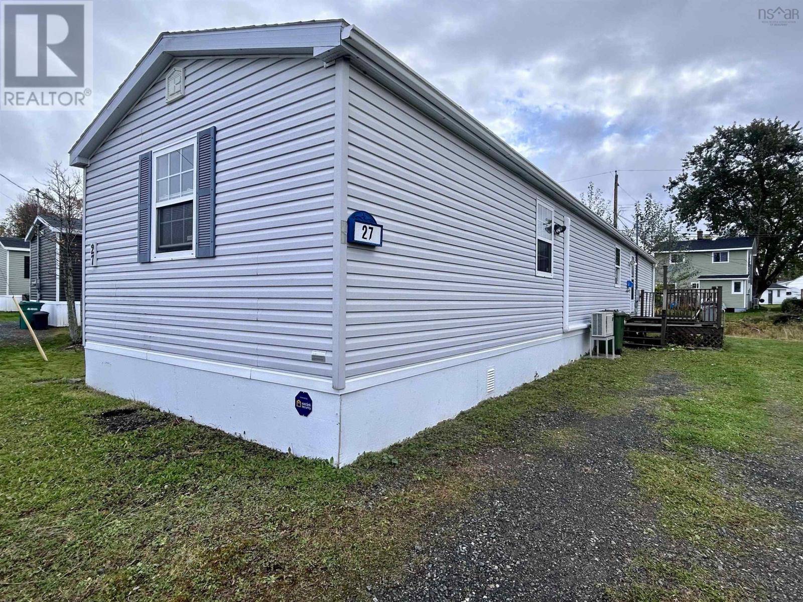 27 High Street Estates Property Photo 1