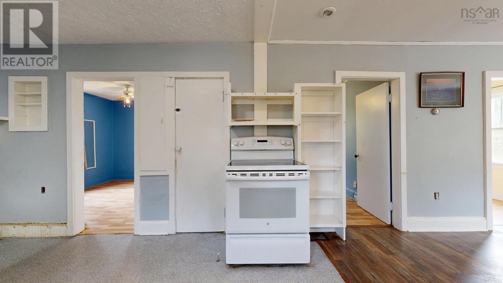 414 Chester Avenue Property Photo 6