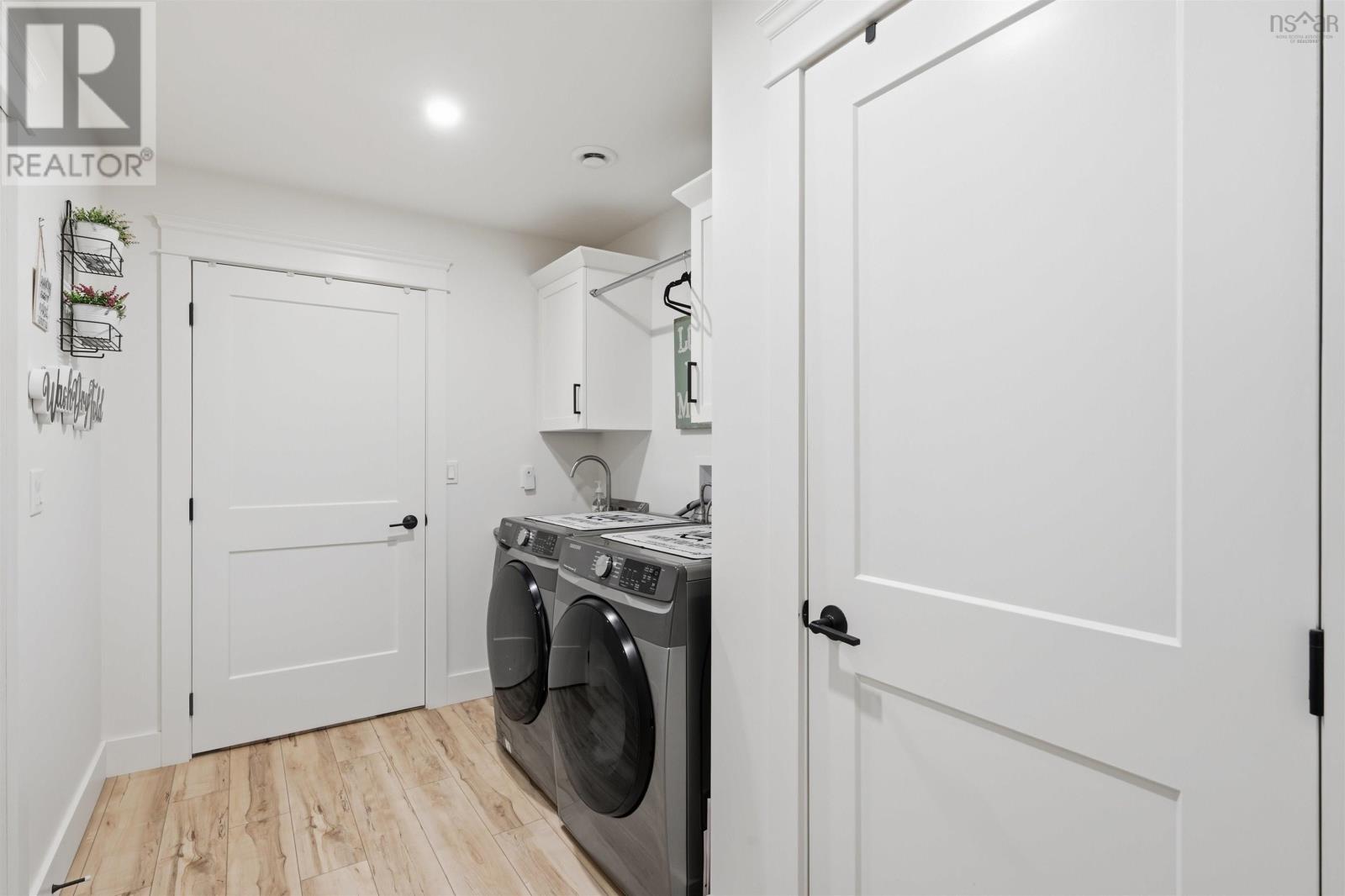 10 Deer Haven Drive Property Photo 45