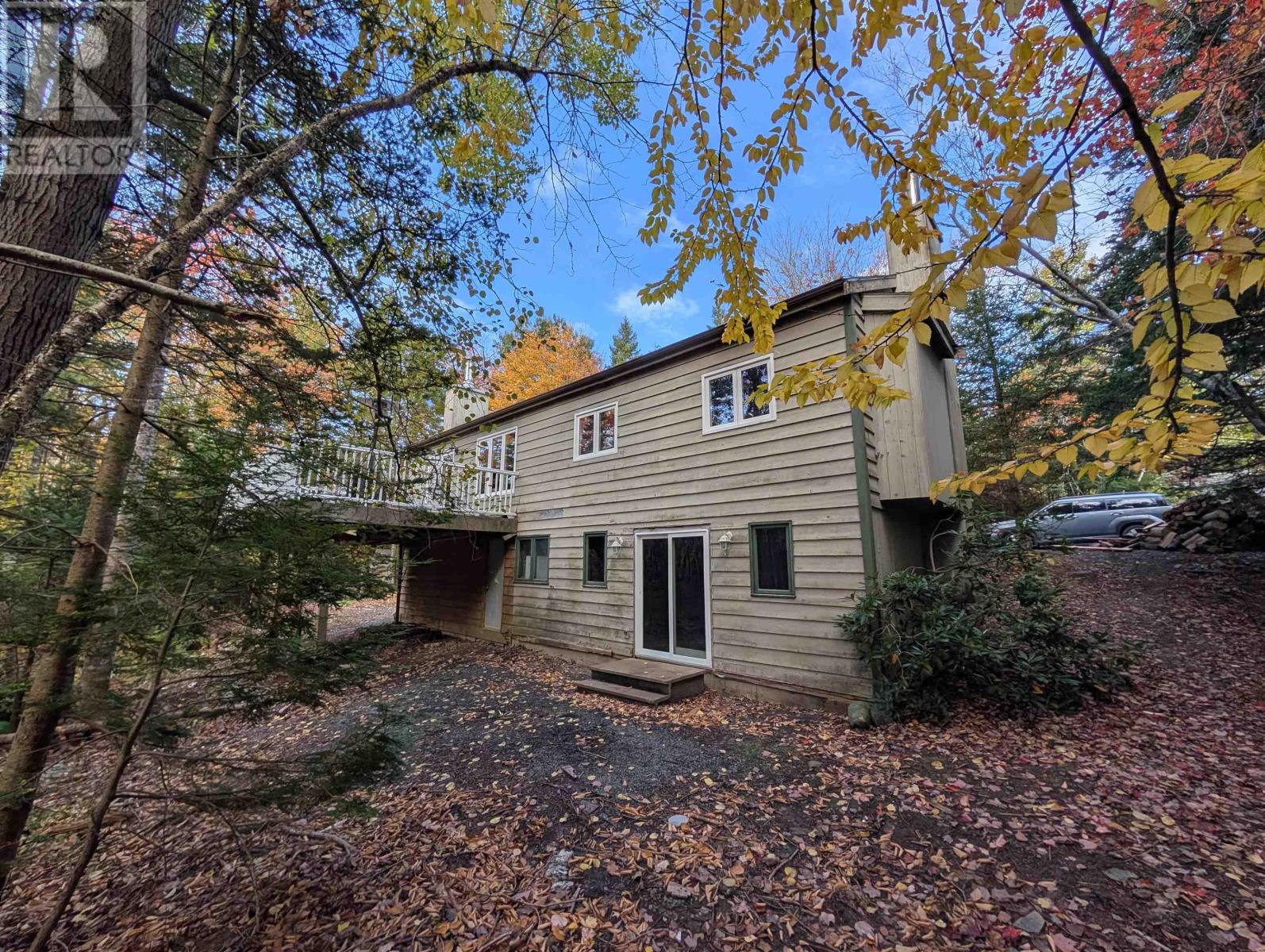 19 Foster Avenue Property Photo 10