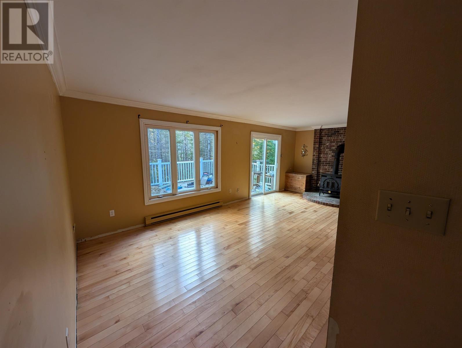 19 Foster Avenue Property Photo 15