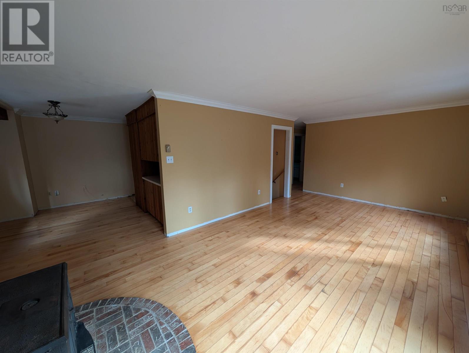 19 Foster Avenue Property Photo 16