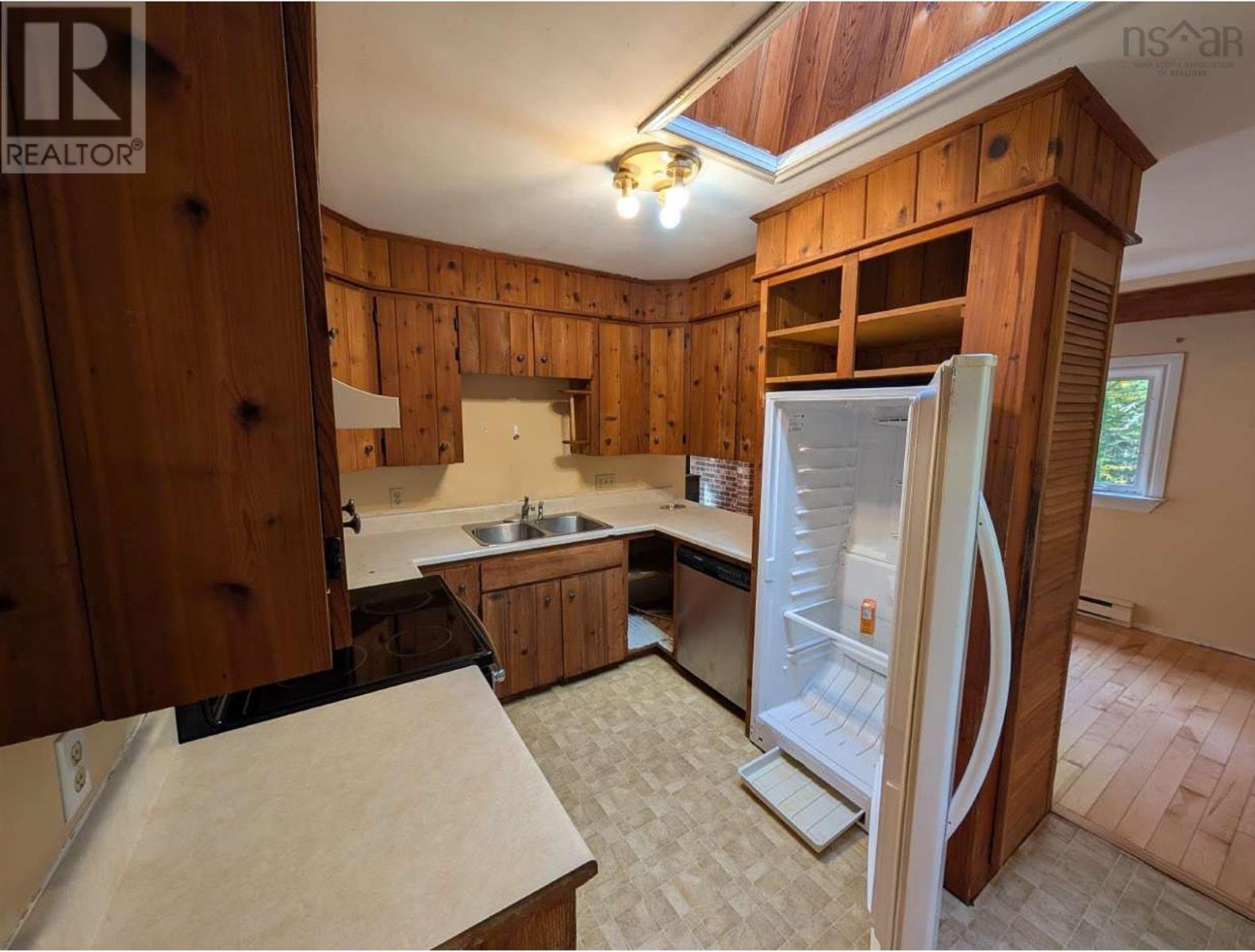 19 Foster Avenue Property Photo 18