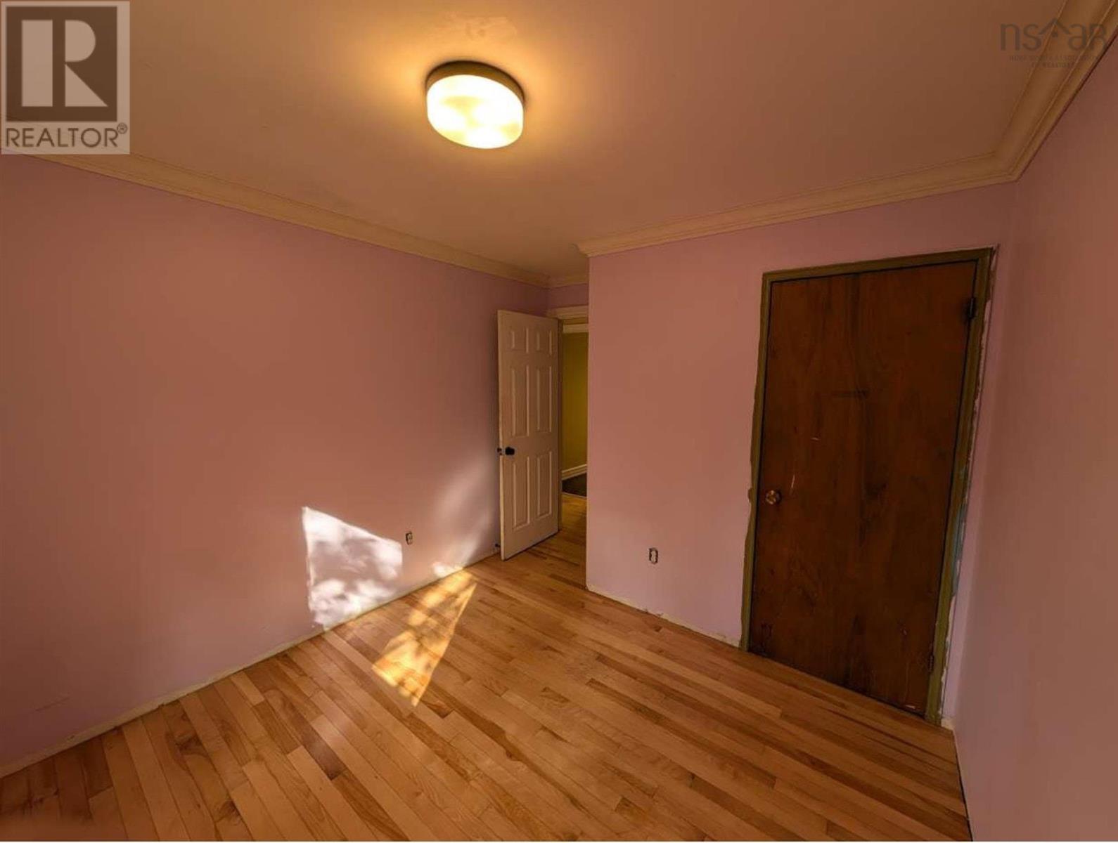 19 Foster Avenue Property Photo 22