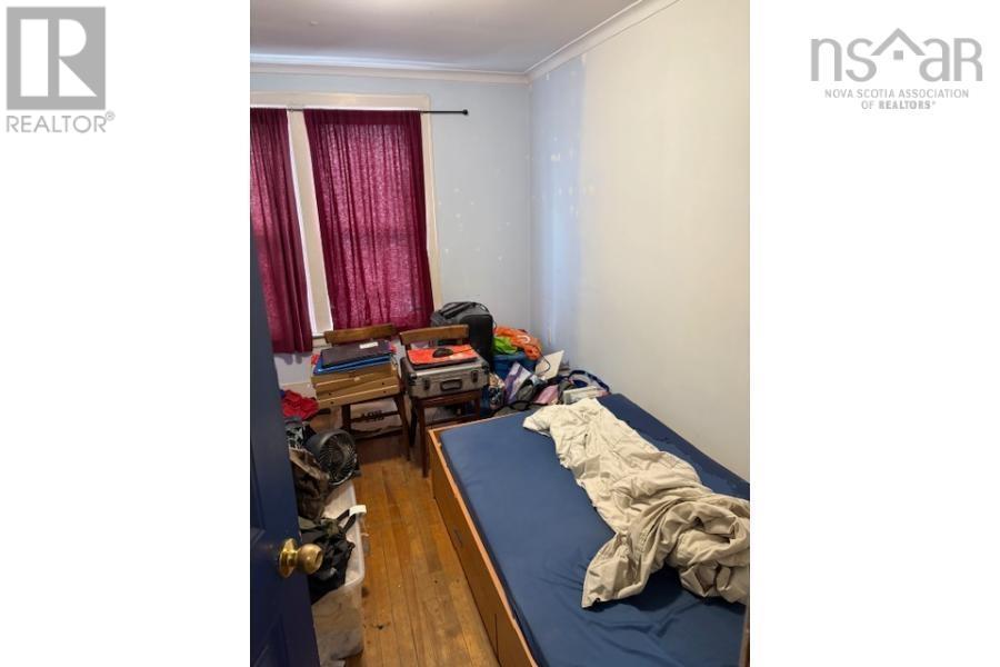 6411 6413 6415 Quinpool Road Property Photo 35