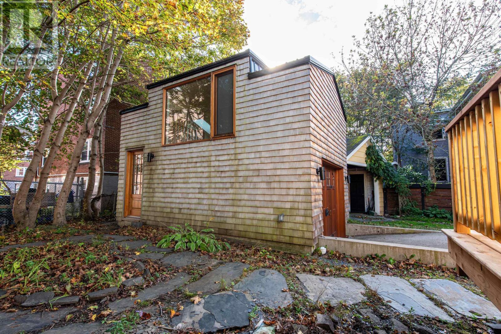 1951 Vernon Street Property Photo 31