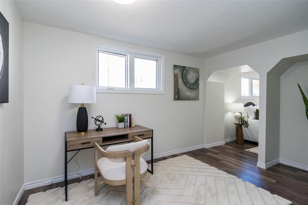 321 Kilbride Avenue Property Photo 8