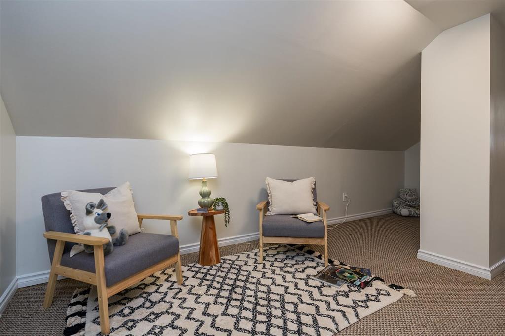 321 Kilbride Avenue Property Photo 20