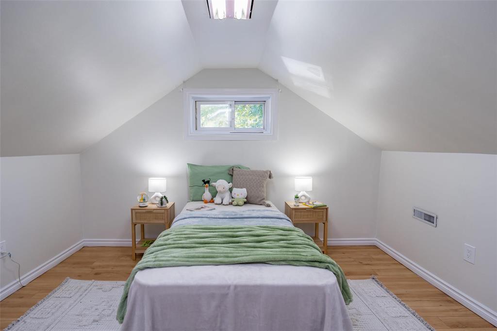 321 Kilbride Avenue Property Photo 24