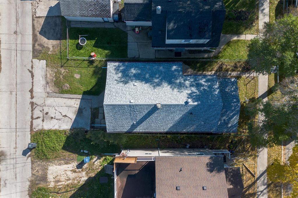 321 Kilbride Avenue Property Photo 31