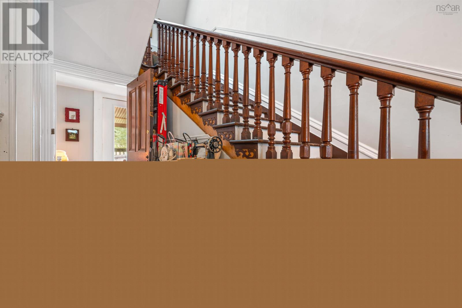75 Denoon Street Property Photo 14