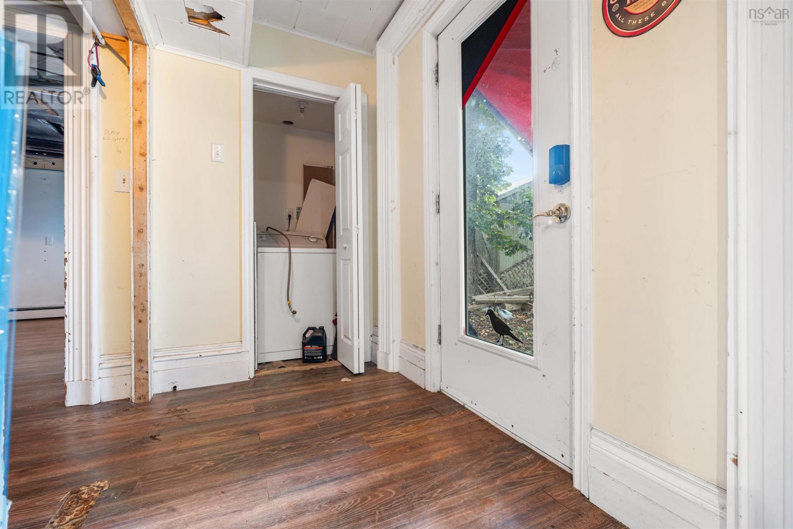 75 Denoon Street Property Photo 40