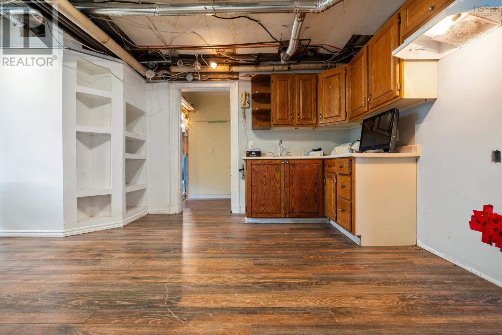 75 Denoon Street Property Photo 42