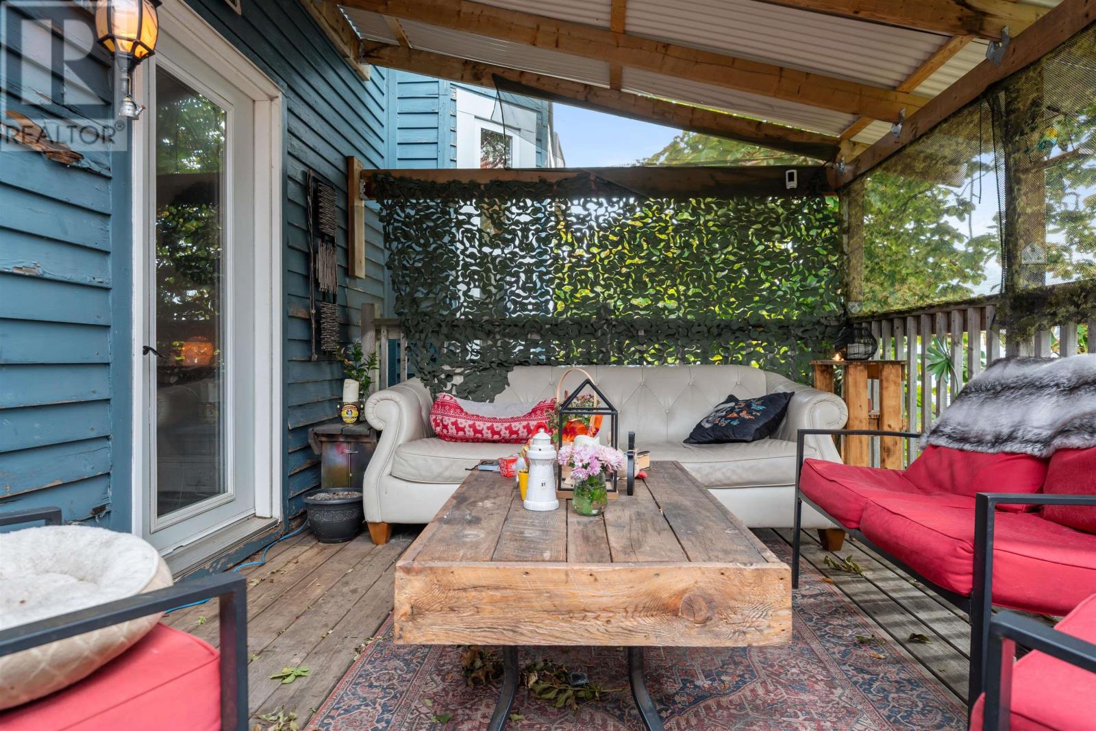 75 Denoon Street Property Photo 44