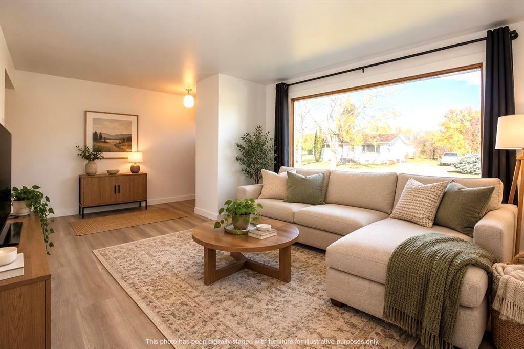 57 Saskatchewan Street Property Photo 6