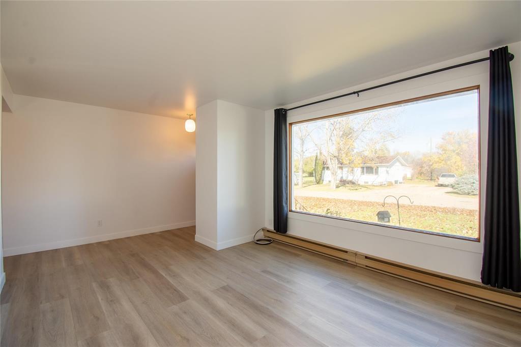 57 Saskatchewan Street Property Photo 7