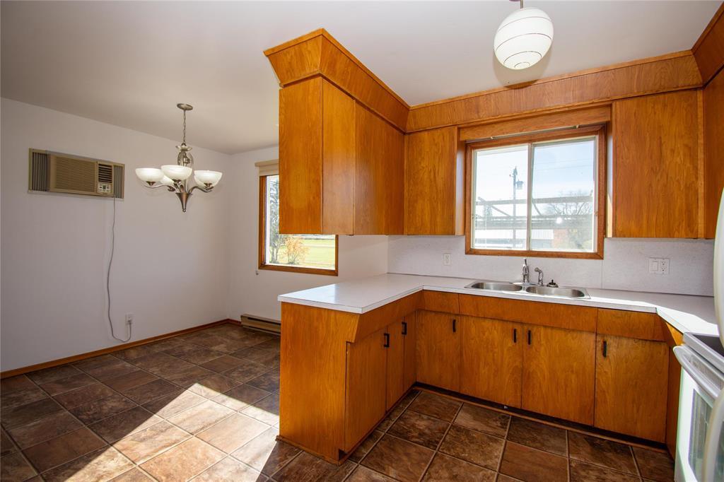 57 Saskatchewan Street Property Photo 10