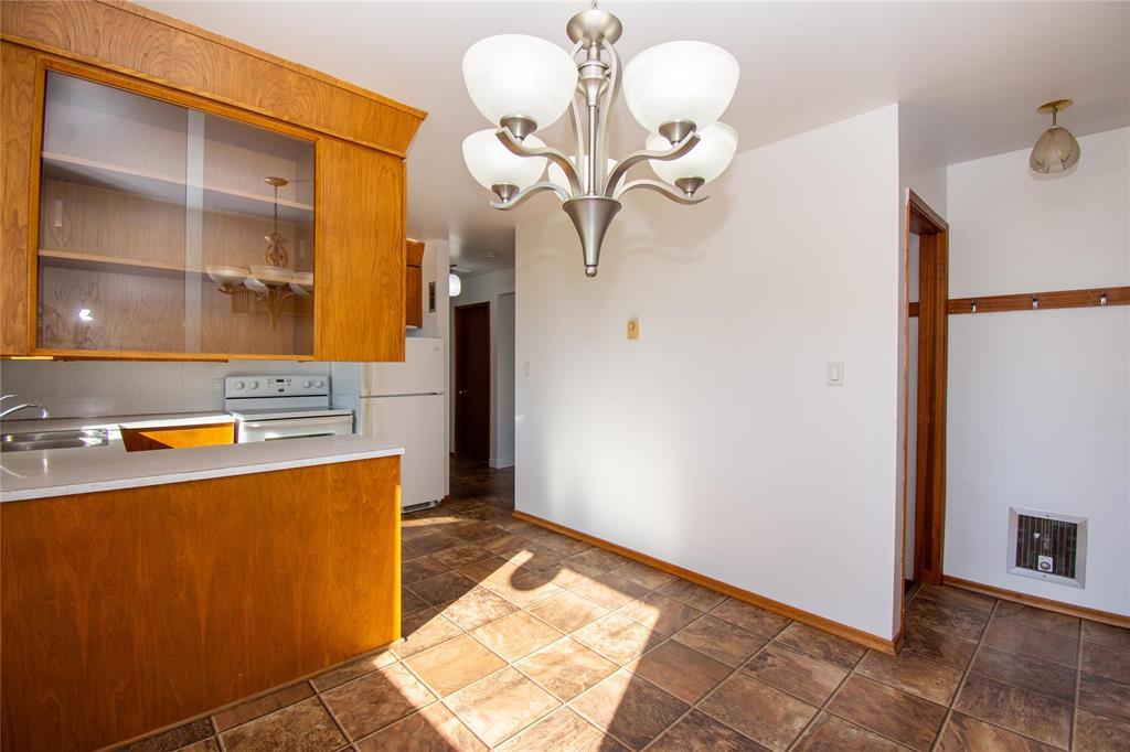 57 Saskatchewan Street Property Photo 12