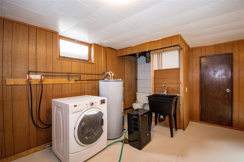 57 Saskatchewan Street Property Photo 31