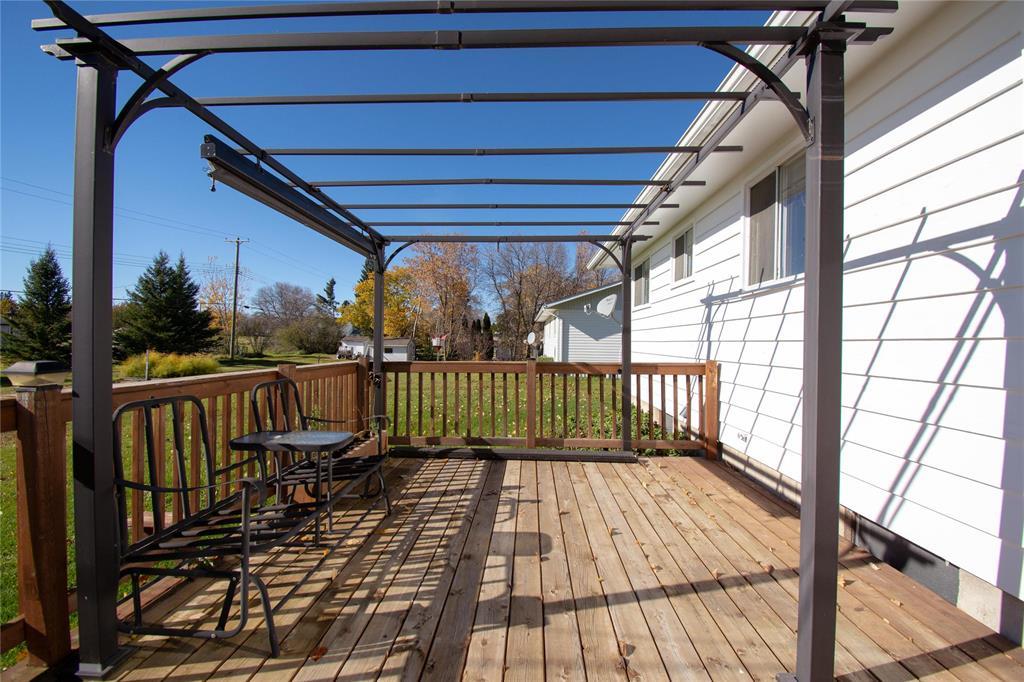 57 Saskatchewan Street Property Photo 38