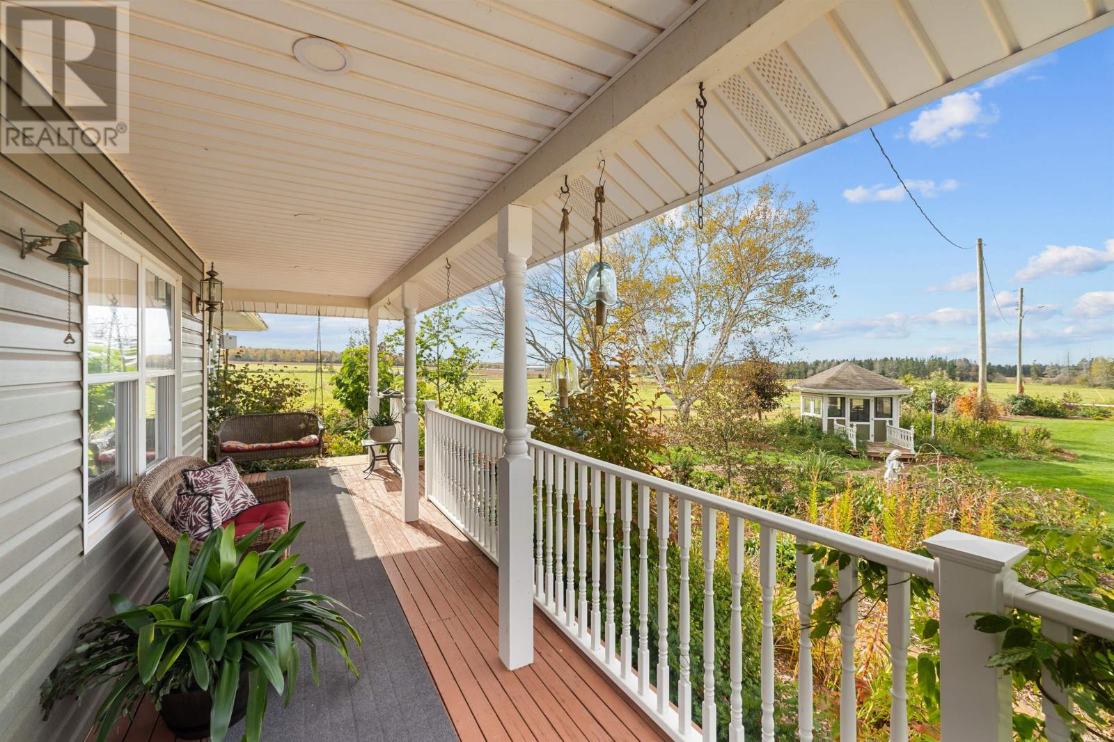 472 Bradford Road Property Photo 4