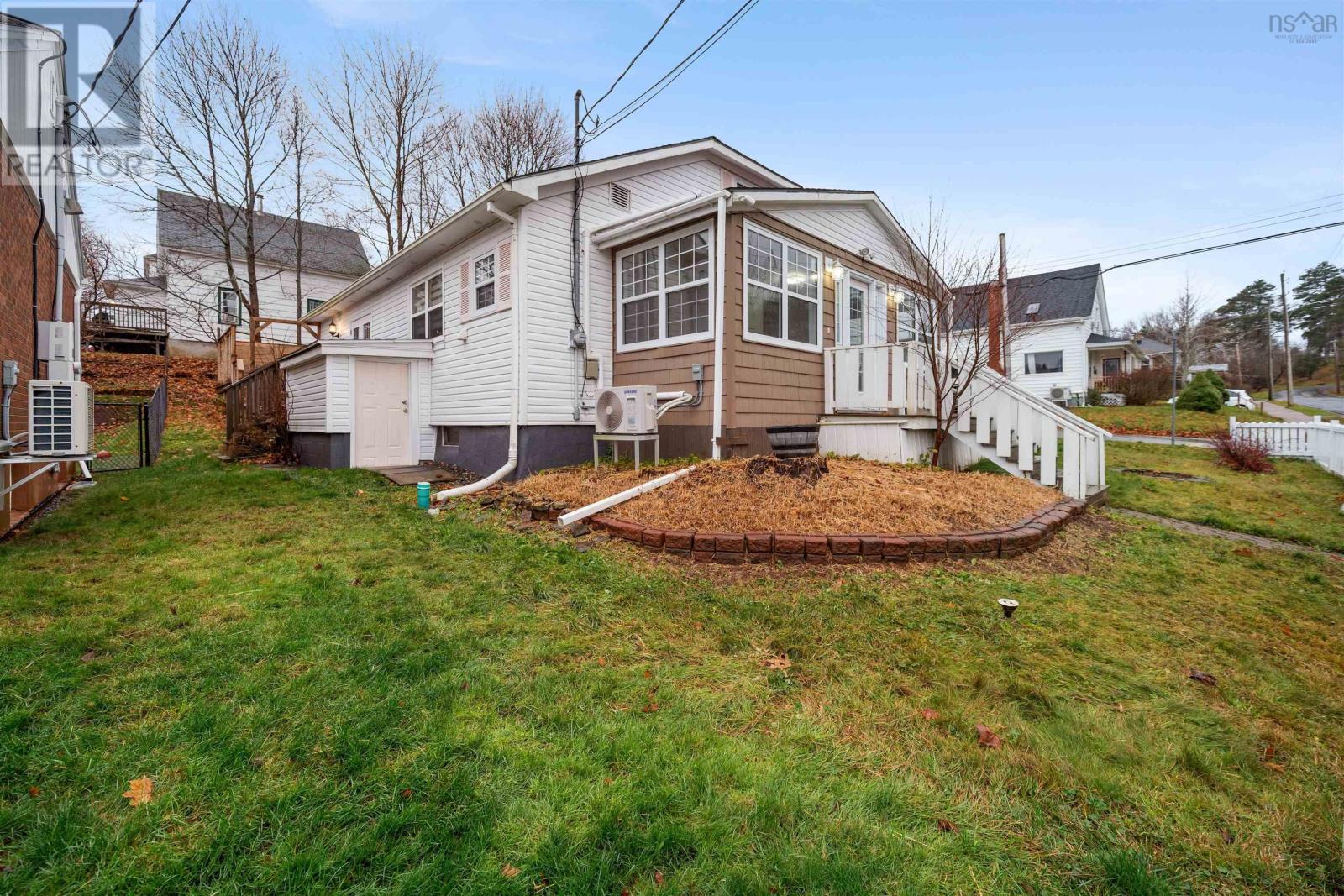 140 Maple Avenue Property Photo 1