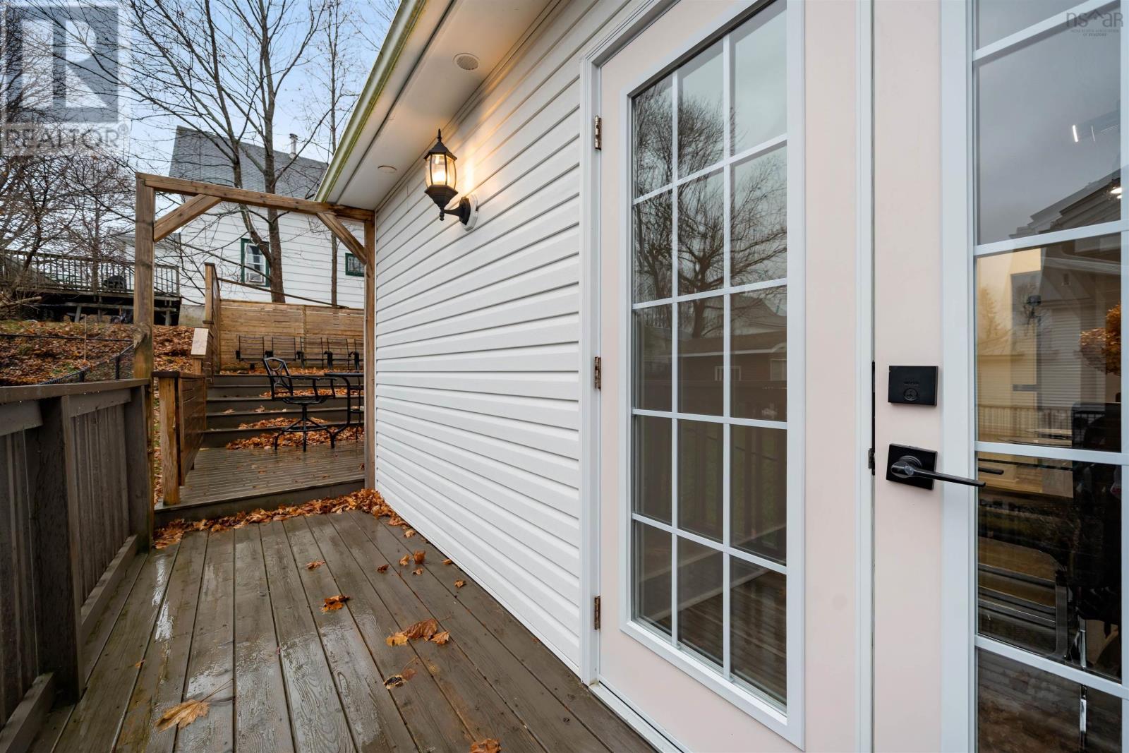 140 Maple Avenue Property Photo 44