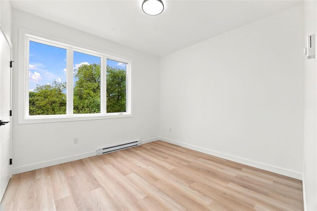 7 Portland Avenue Property Photo 25