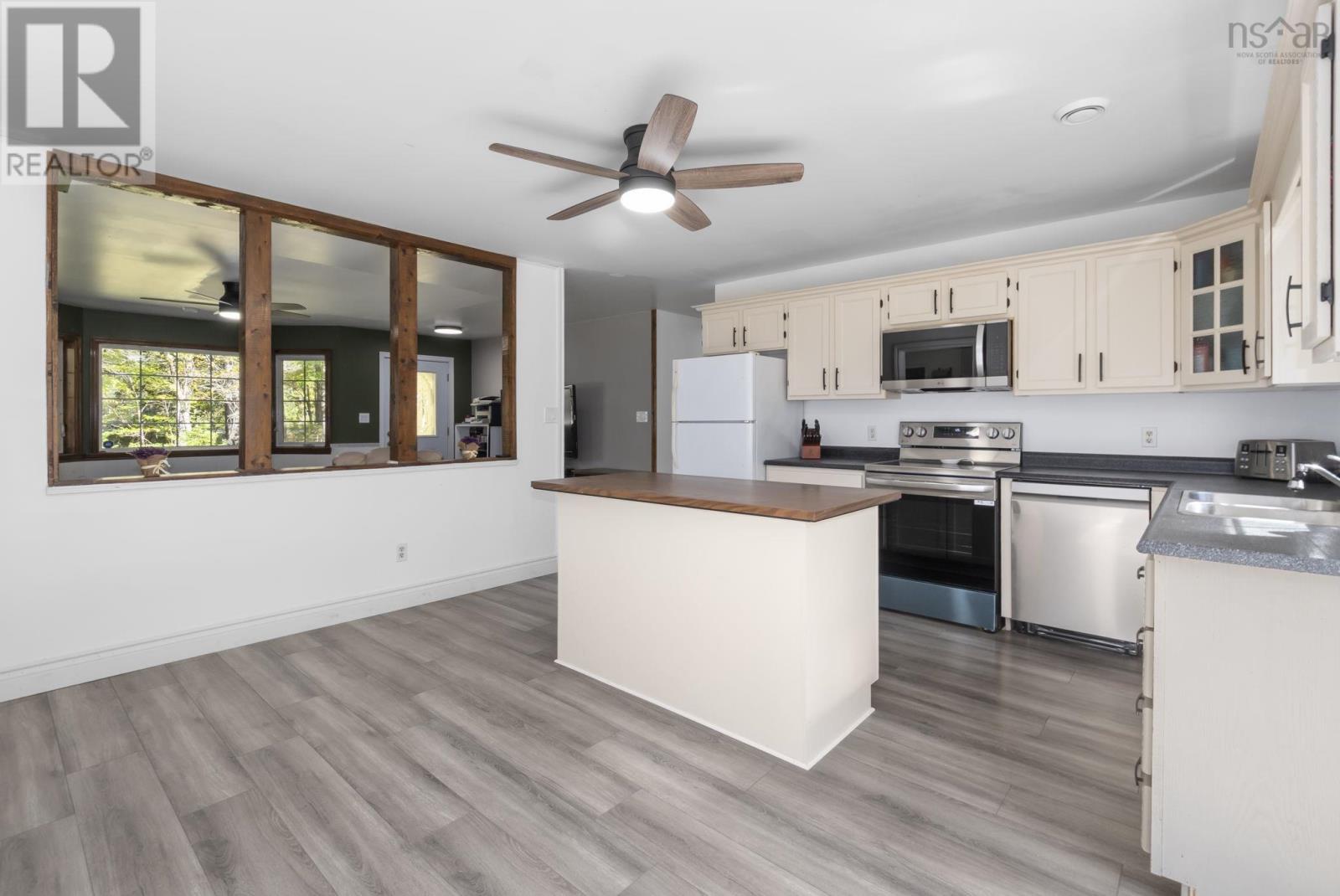696 Summit Ridge Road Road Property Photo 14