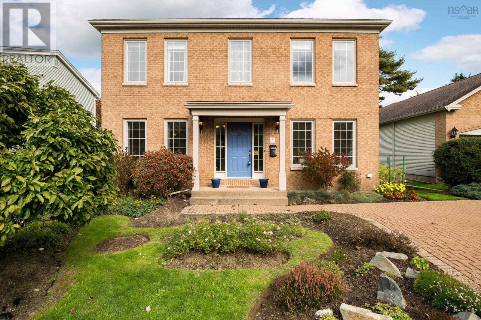 5 Clipper Court Property Photo 2