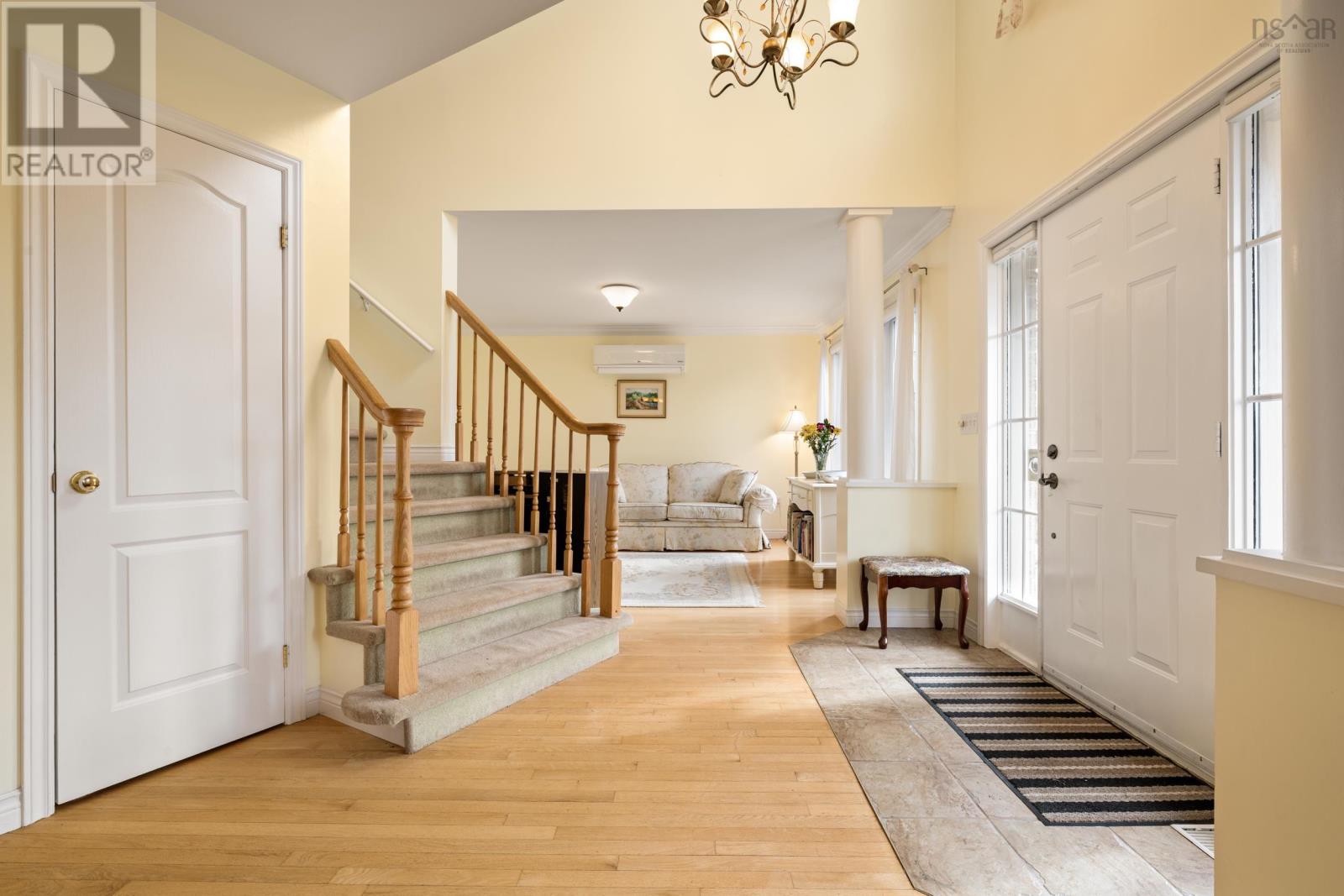 5 Clipper Court Property Photo 4