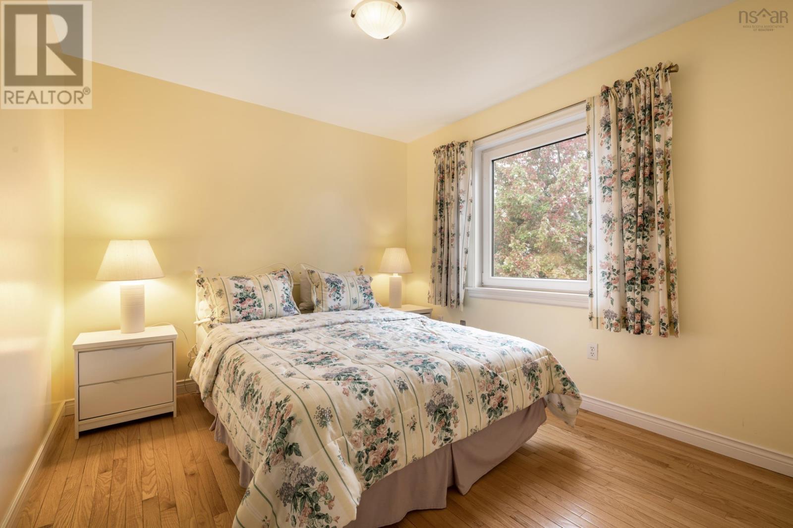 5 Clipper Court Property Photo 23