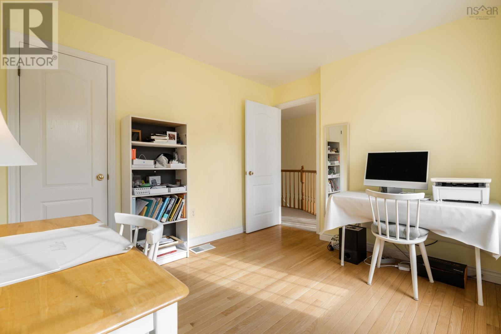 5 Clipper Court Property Photo 26