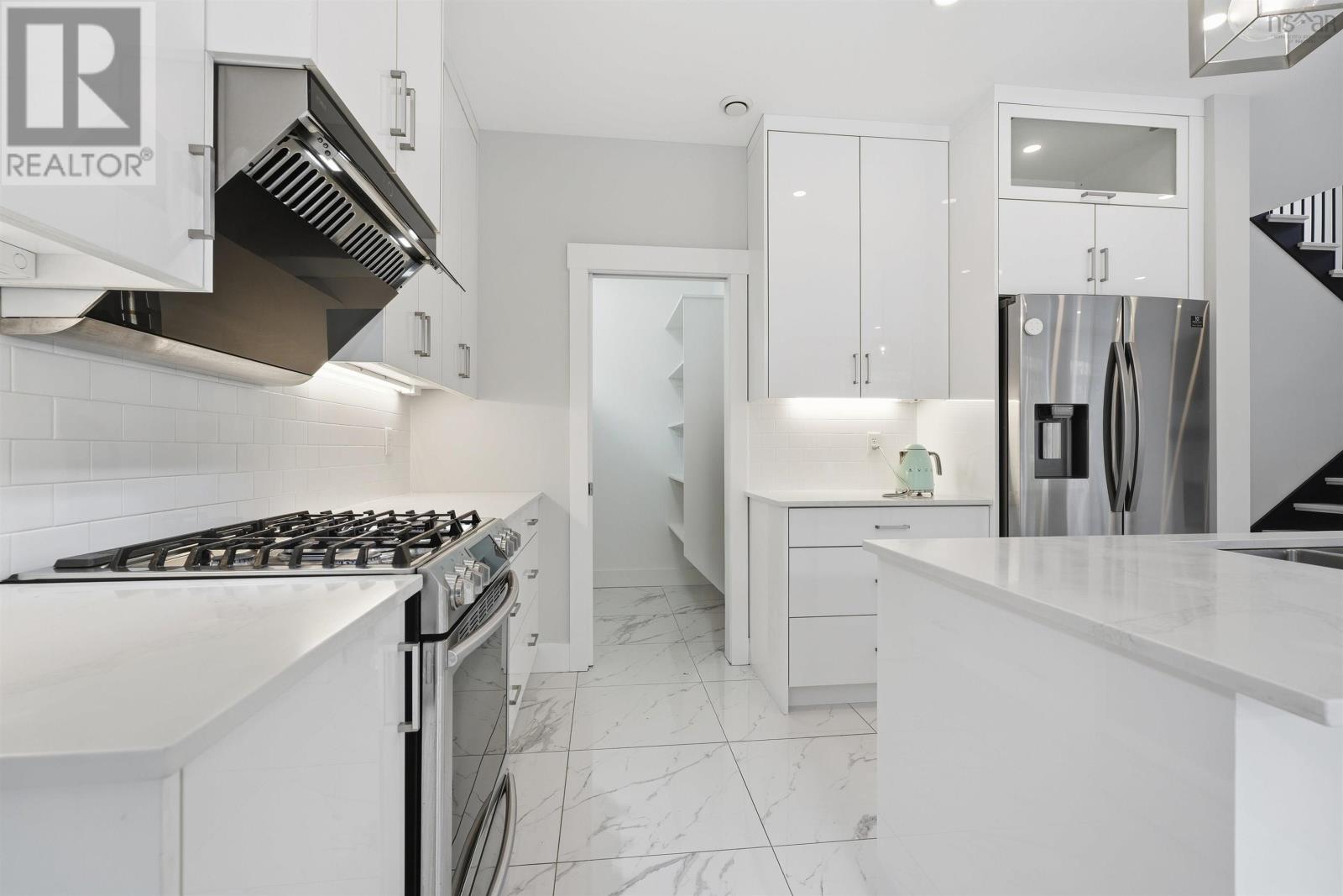 31 Samaa Court Property Photo 16