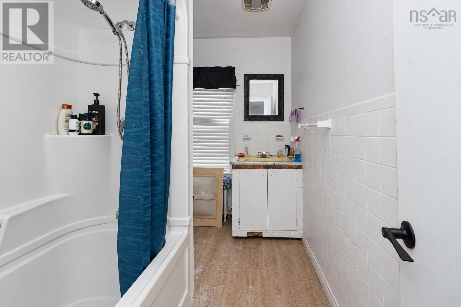 201 Vulcan Avenue Property Photo 23